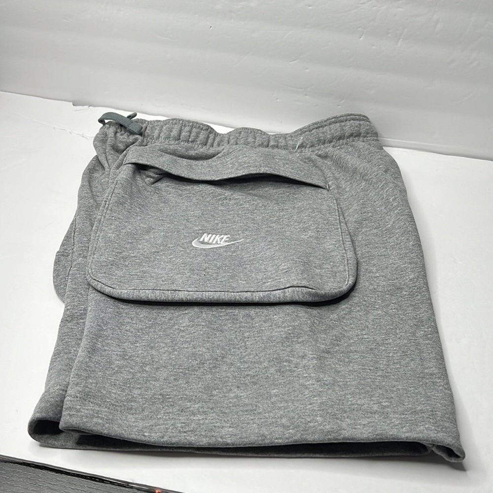 Nike Sportswear Big Kids' (Boys') Cargo Shorts - Picture 7 of 10